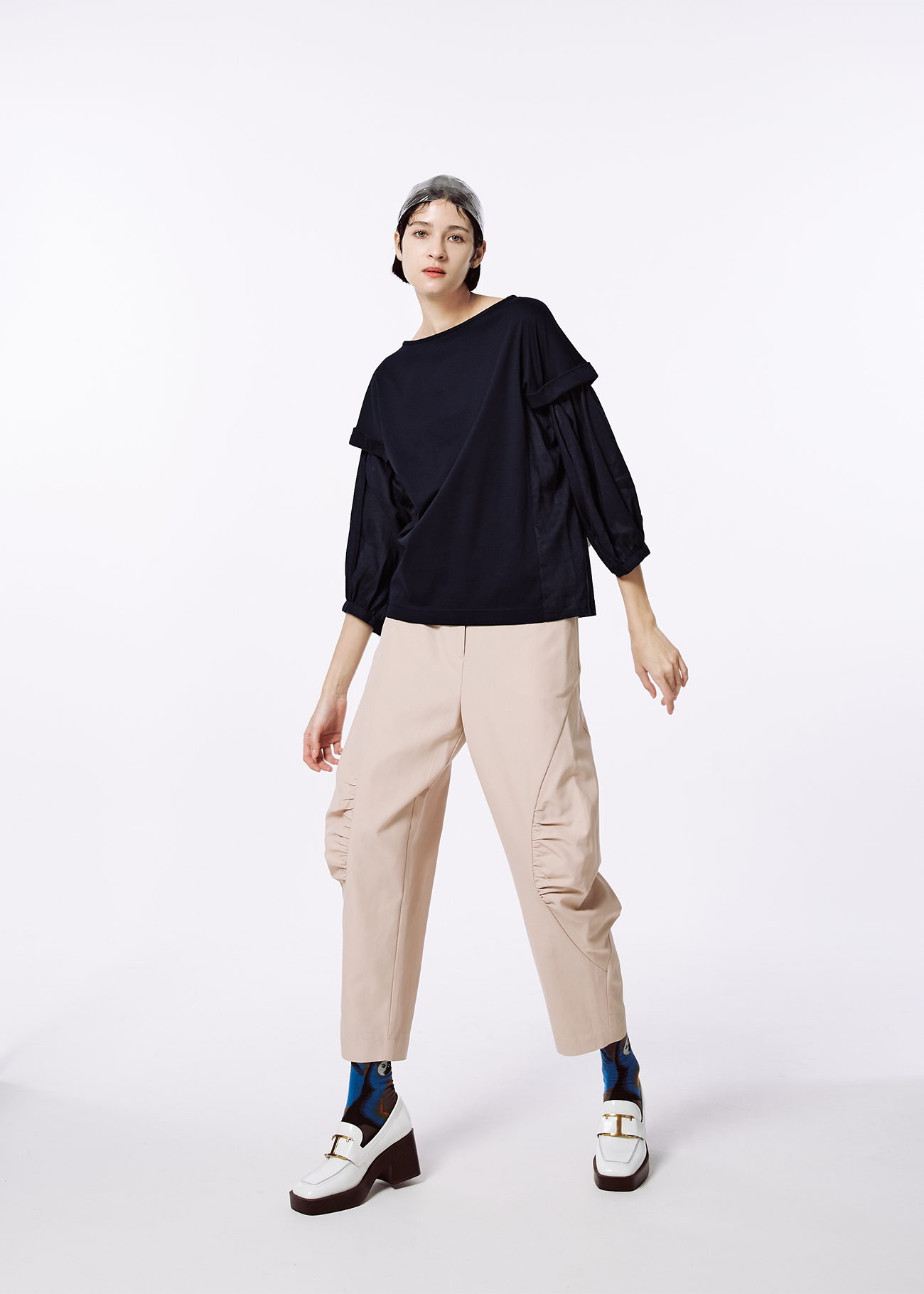 Knit T-shirt with Detachable Sleeves