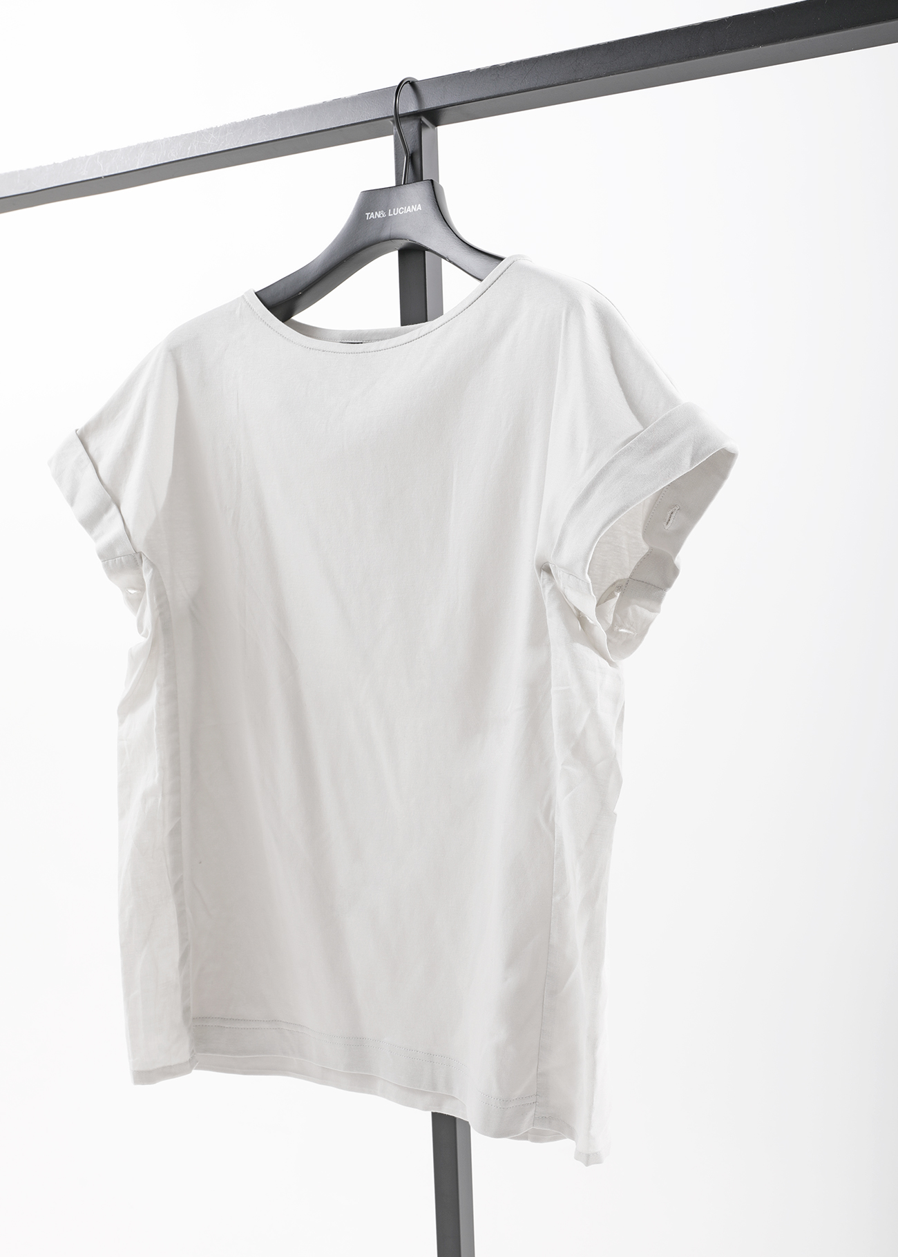 Knit T-shirt with Detachable Sleeves